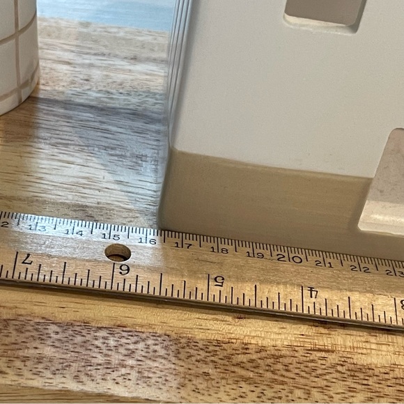 NWT Ceramic White House & 2 bells - Picture 3 of 14